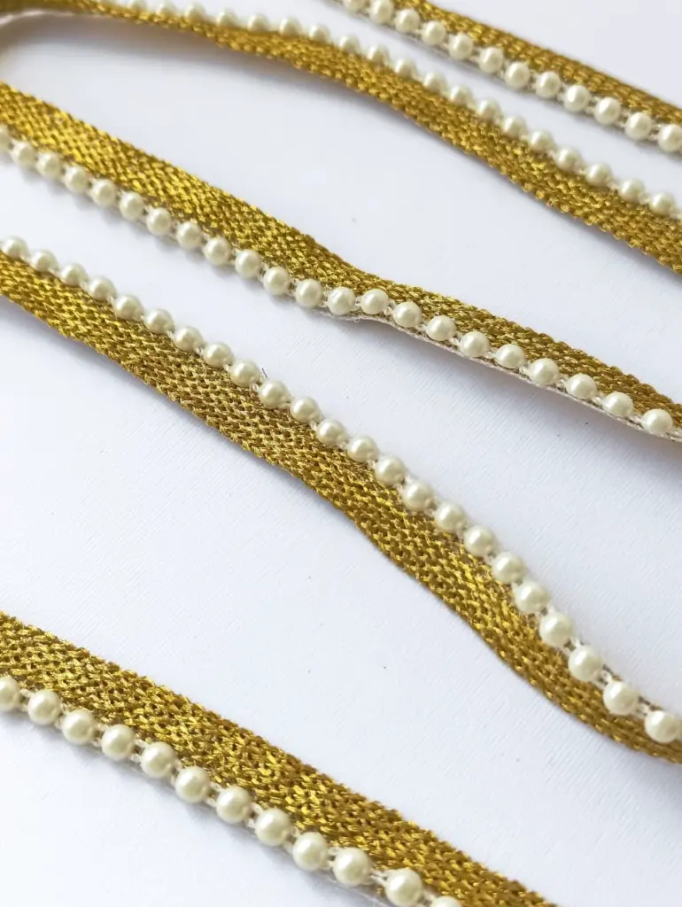 perlas chicas oro3.webp